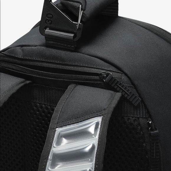 Nike LeBron Backpack Max Air Strap Black DB2479 (25L) - Picture 5 of 13